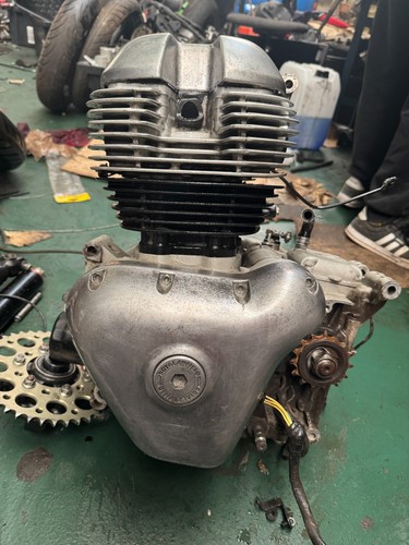 2022 royal enfield - royal,